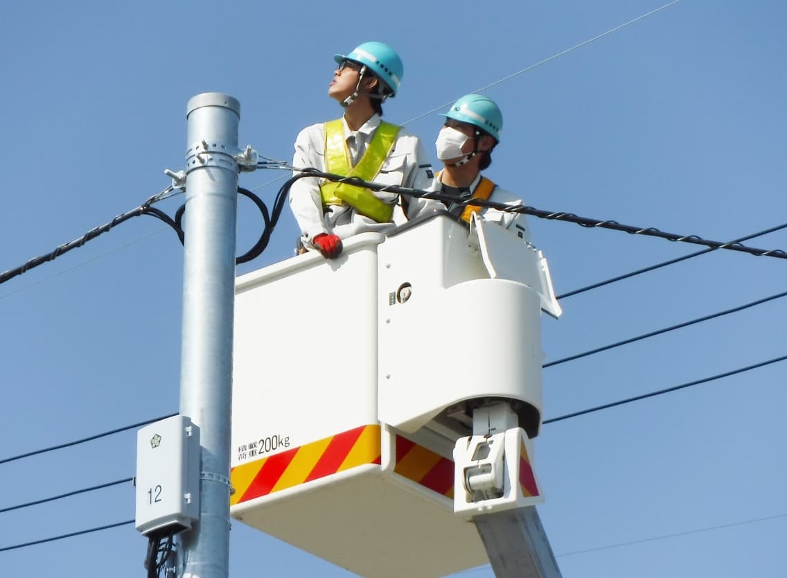 北陸電設株式会社は、電気設備システムの設計施工及び積算部門で豊かで快適な地域づくりに貢献します。